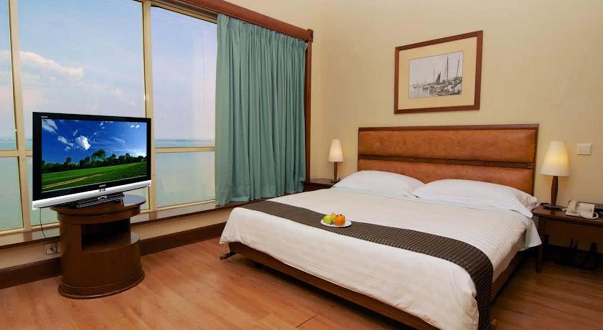 Hotel The Millen Penang, Autograph Collection George Town Esterno foto A room at the hotel